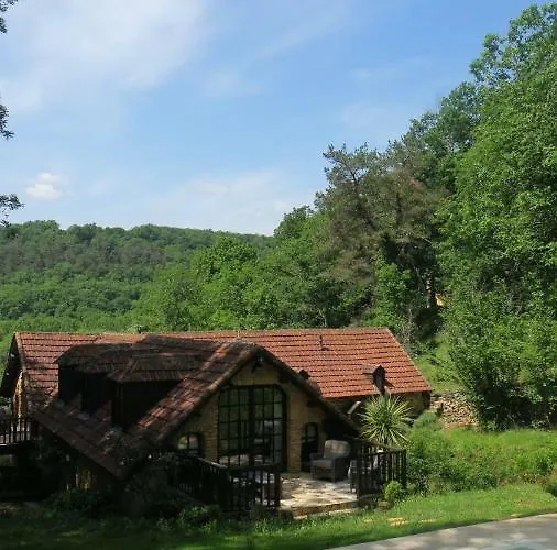 Le Coustal 펜션 Auriac-du-Périgord